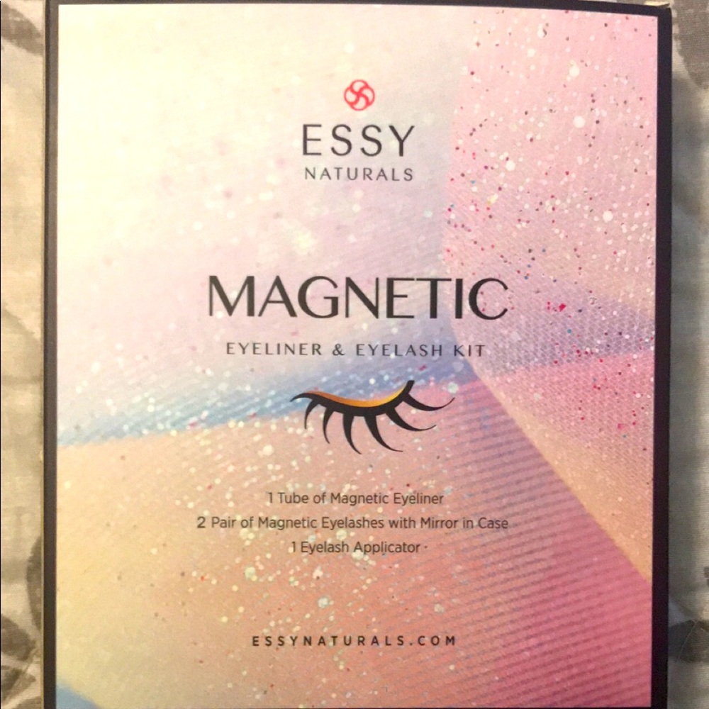 Essy Naturals Magnetic Eyeliner & Eyelash Kit